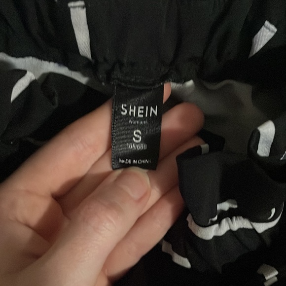 Grid paper bag high waisted shorts with matching tie - Picture 3 of 5